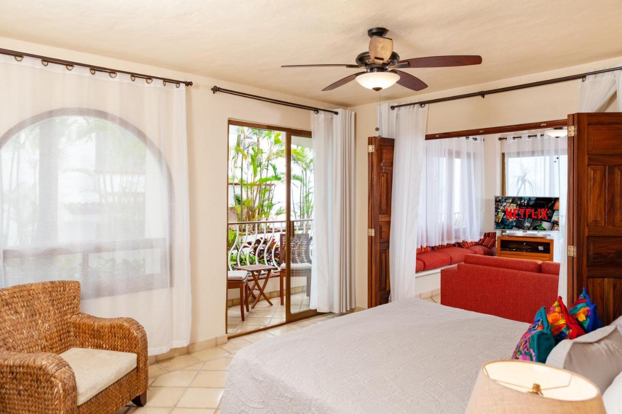 Ocean Front, 3 Bedroom, 3 Bathroom, Casa Natalia, Playa Esmeralda Puerto Vallarta Exteriör bild