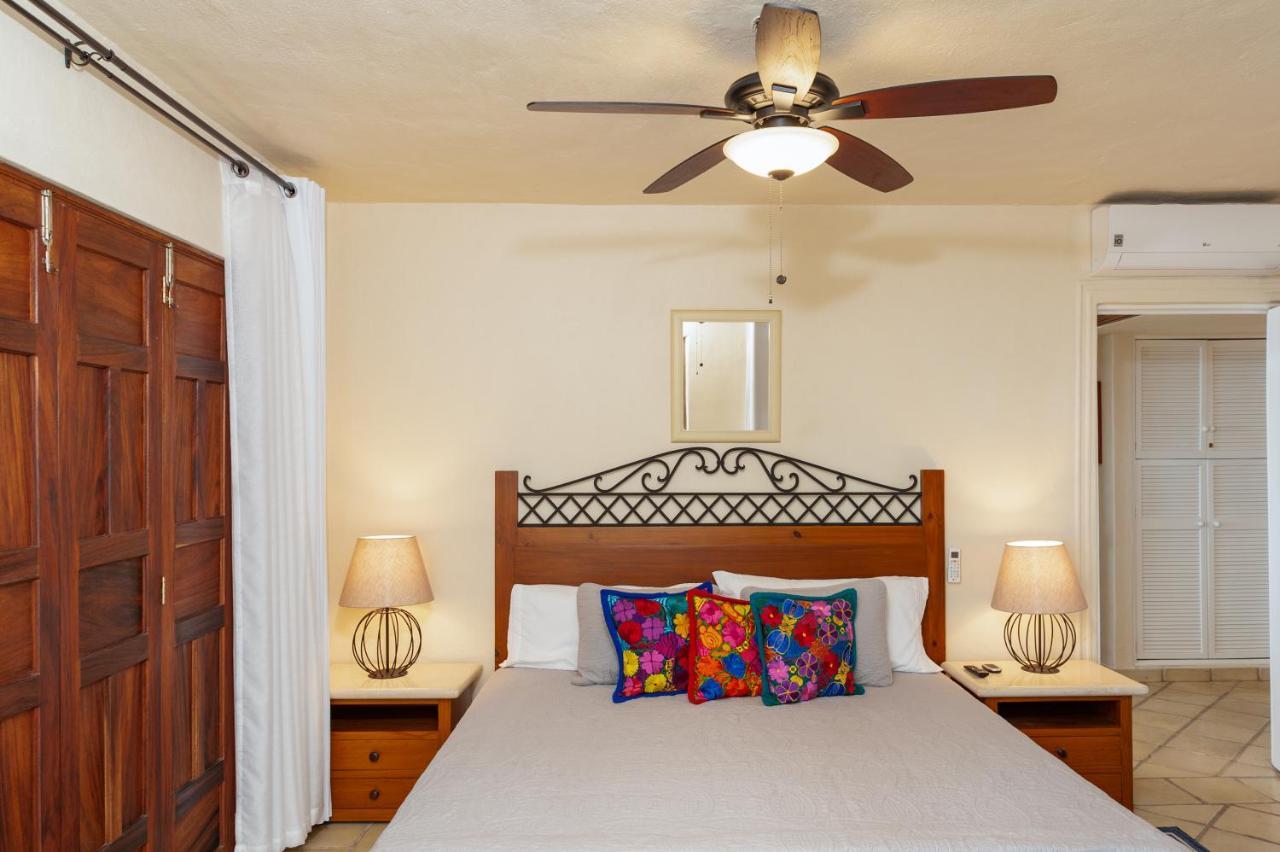 Ocean Front, 3 Bedroom, 3 Bathroom, Casa Natalia, Playa Esmeralda Puerto Vallarta Exteriör bild