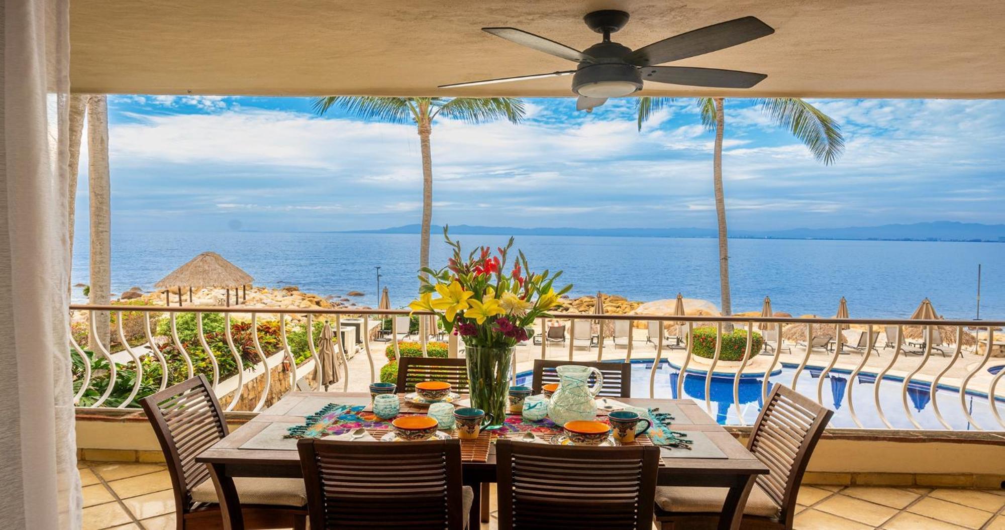 Ocean Front, 3 Bedroom, 3 Bathroom, Casa Natalia, Playa Esmeralda Puerto Vallarta Exteriör bild