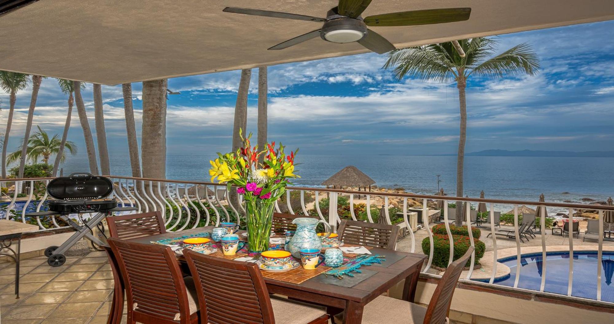 Ocean Front, 3 Bedroom, 3 Bathroom, Casa Natalia, Playa Esmeralda Puerto Vallarta Exteriör bild